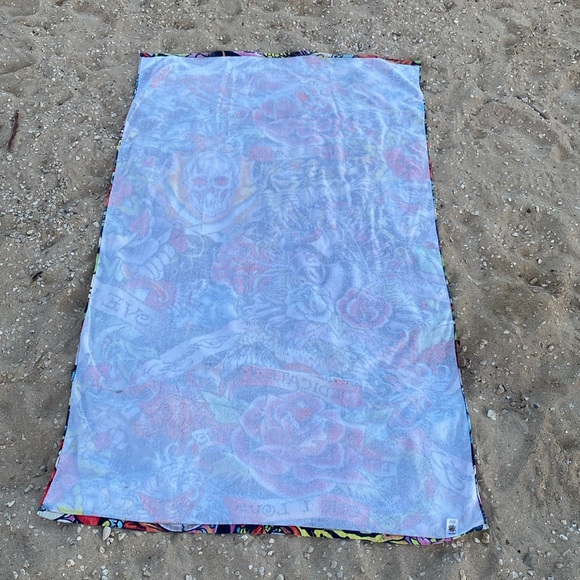 ❤️ Ed Hardy Dedicated to the One I Love Beach Towel - Picture 6 of 8